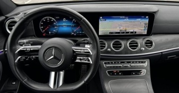 Mercedes Klasa E W214 Sedan 2.0 220d 197KM 2023 Mercedes-Benz Klasa E SalonPL AMG Line Multibeam LED Kamera360 Burmester F, zdjęcie 12
