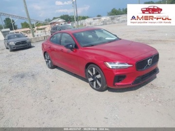 Volvo 2024 Volvo S60 2024r, Plug-In Hybrid, T8, Plus Dark, 2.0L, 4x4 2.0 455KM