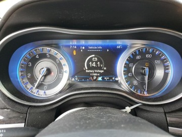 Chrysler 300C II 2017 Chrysler 300 Limited 2017 3.6l 3.6 Benzyna 292KM, zdjęcie 9