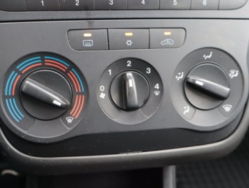 Fiat Punto Grande Punto Hatchback 5d 1.4 8v 77KM 2008 Fiat Grande Punto 1.4, Klima, El. szyby, zdjęcie 11