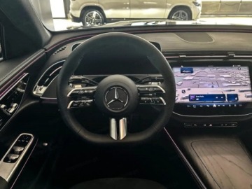 Mercedes Klasa E W214 Sedan 2.0 220d 197KM 2025 E Klasa 220 d 4-Matic AMG 2.0 (197KM) 2025, zdjęcie 7