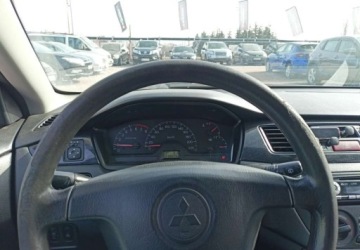 Mitsubishi Lancer VIII Kombi 1.6 i 16V Sport 98KM 2003 Mitsubishi Lancer Mitsubishi Lancer 1.6 Benzyna 98KM, zdjęcie 7