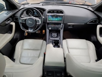 Jaguar F-Pace SUV 2.0 i4 250KM 2019 Jaguar F-Pace 2019 JAGUAR F-PACE PRESTIGE 2.0 Benzyna 250KM, zdjęcie 8