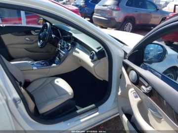 Mercedes Klasa C W206 2021 Mercedes-Benz Klasa C 300 Sedan 2021 2.0l 2.0 Benzyna 255KM, zdjęcie 9