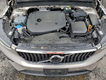 Volvo XC40 2023 Volvo XC 40 Ultimate 2023 2.0 Benzyna 194KM, zdjęcie 6