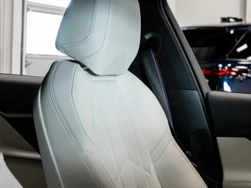 BMW Seria 5 G90-91 2025 BMW Seria 5 530e xDrive Sport Sedan 2.0 (299KM) 2025, zdjęcie 4