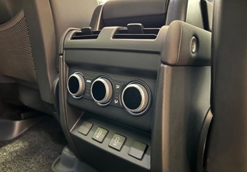 Land Rover Defender IV (L663) 2025 Land Rover Defender Defender MY26 3.0D I6 350 PS AWD Auto Trophy Edition D, zdjęcie 8