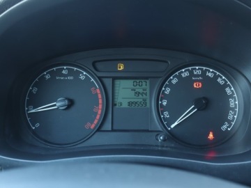 Skoda Fabia II Hatchback 1.4 i 16V 85KM 2009 Skoda Fabia 1.4 16V, GAZ, Klima, zdjęcie 10