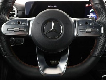 Mercedes CLA C118/X118 Shooting Brake Facelifting 1.3 200 163KM 2023 Mercedes CLA 200 automat full LED skóra/alcantara, zdjęcie 20