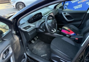 Peugeot 2008 I SUV Facelifting 1.5 BlueHDI 102KM 2019 Peugeot 2008 1.5Hdi Navi Ledy Extra stan 1.5 Diesel 102KM, zdjęcie 9