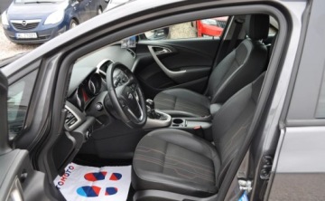 Opel Astra J Hatchback 5d 1.4 Turbo ECOTEC 140KM 2012 Opel Astra 1.4 Benzyna Tempomat Cz. parkowania Klimatyzacja 1.4 Benzyna, zdjęcie 12