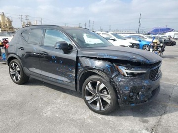 Volvo XC40 2024 Volvo XC 40 Plus 2024 2.0l 2.0 Benzyna 194KM, zdjęcie 1