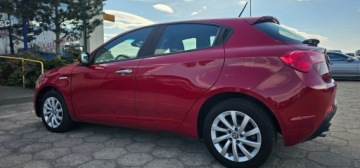 Alfa Romeo Giulietta Nuova II Hatchback 5d Facelifting 2016 1.6 JTDM-2 120KM 2018 Alfa Romeo Giuletta 1.6 Jtdm 120 Km Klima Navi Pdc, zdjęcie 22