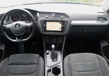 Volkswagen Tiguan II SUV 2.0 TDI 150KM 2018 Volkswagen Tiguan 2.0 Diesel 150KM, zdjęcie 30