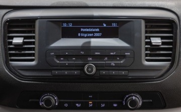 Toyota Proace II Furgon Medium 2.0 D-4D 177KM 2022 Toyota Proace Verso Verso 2.0 D4-D Long Business Aut. 2.0 Diesel 177KM, zdjęcie 25