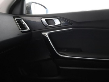 Kia XCeed Crossover 1.6 T-GDI 204KM 2019 Kia XCeed automat panorama skóra full LED grzane, zdjęcie 30