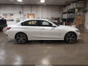BMW Seria 3 G20-G21 2022 BMW Seria 3 330i xdrive 2.0 Benzyna 255KM, zdjęcie 6