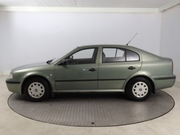 Skoda Octavia I Hatchback 1.6 MPI 102KM 2003 Skoda Octavia 1.6, Salon Polska, GAZ, zdjęcie 2