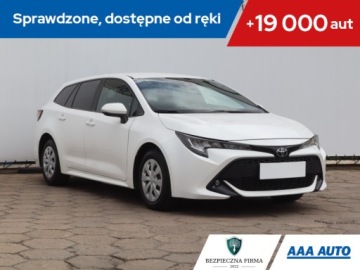 Toyota Corolla XII TS Kombi 1.2 Turbo D-4T 116KM 2020 Toyota Corolla 1.2 Turbo, Salon Polska