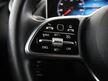 Mercedes Klasa B W247 Sports Tourer 1.3 B180  136KM 2019 Mercedes B 180 Progressive automat skóra navi, zdjęcie 32