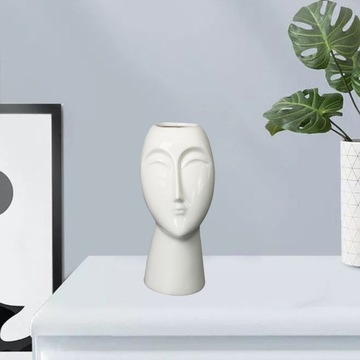 Декоративные вазы с человеческим лицом. Керамическая ваза для цветов, белая глазурь.