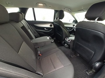 Mercedes Klasa E W213 Kombi 2.0 220d 194KM 2019 Mercedes E 300 EQ, Hybryda Plug-in, 23% VAT, zdjęcie 10