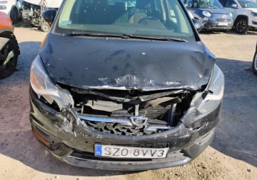Opel Zafira C Tourer Facelifting 2.0 diesel 170KM 2018 Opel Zafira 2018r, 2.0 CDTI. Lekko uszkodzony tyl i przod. Jezdzi 2.0, zdjęcie 23