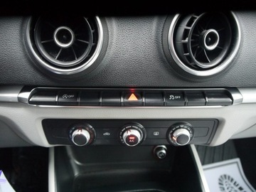 Audi A3 8V Hatchback 3d 1.6 TDI clean diesel 110KM 2014 Audi A3 3-drzwiowe Stan bdb Gwarancja, zdjęcie 20