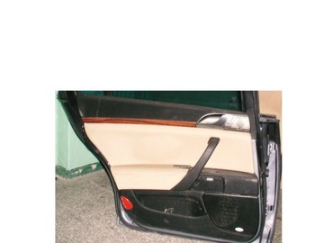 LANCIA THESIS DVEŘE ČALOUNĚNÍ LEVÝ ZADNÍ