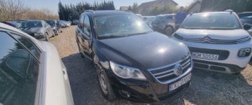 Volkswagen Tiguan I 2008 Volkswagen Tiguan 112008r, 2.0TDI. Uszkodzony prawy bok. Jezdzi. 2.0, zdjęcie 1