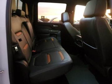  GMC Sierra 2023r., K2500 AT4, od ubezpieczalni 6.6 Benzyna 445KM, zdjęcie 8