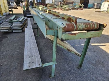 Роликовый стол за обрезным станком, отделяющий кромку от досок /ПР 259/