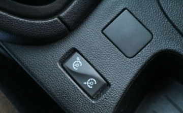 Renault Clio IV Grandtour Facelifting 1.2 73KM 2017 Renault Clio Renault Clio IV ,1,2 LED Tempomat Multifunkcja Relingi Serwi, zdjęcie 17