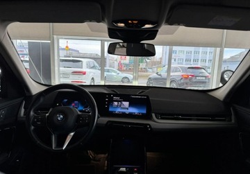 BMW X1 U11 Crossover 1.5 18i 136KM 2023 BMW X1 nowy model, skora perforowana 1.5 Benzyna 136KM, zdjęcie 1