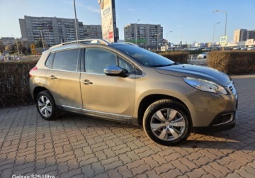 Peugeot 2008 I SUV Facelifting 1.2 PureTech 110KM 2016 Peugeot 2008 Automat 110KM Allure Bezwypadkowy Parktronic, zdjęcie 24
