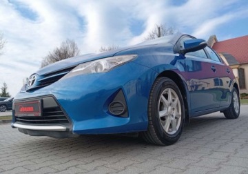 Toyota Auris II Hatchback 5d Dual VVT-i 100 99KM 2014 Toyota Auris Kupiony w Polsce - benzyna - przebieg 119.000 km 1.3 Benzyna, zdjęcie 5