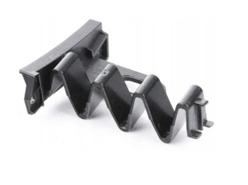 ŚLIZG ZDERZAKA PRAWY AUDI A4 B9 2015-