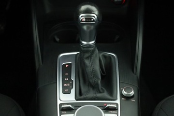 Audi A3 8V Hatchback 3d 1.6 TDI clean diesel 110KM 2015 Audi A3 1.6 TDI, Automat, Navi, Xenon, Bi-Xenon, zdjęcie 14