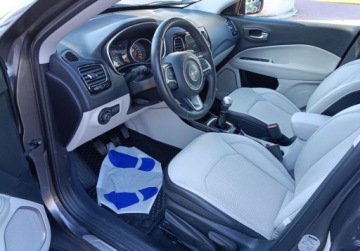 Jeep Compass II SUV 1.4 MultiAir 140KM 2018 Jeep Compass Limited 2018 z Gwarancja 1.4 Benzyna 140KM, zdjęcie 9