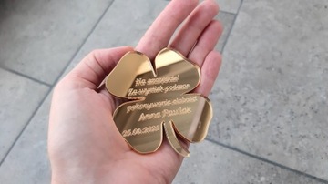 Подарок школьникам, клеверный магнит, выпускной экзамен в средней школе.