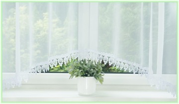 Готовая штора-вуаль гладкая гипюровая, высота 150 см, белая.