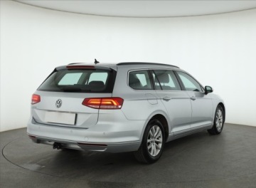 Volkswagen Passat B8 Variant 2.0 TDI BlueMotion SCR 150KM 2019 VW Passat 2.0 TDI, Salon Polska, Navi, Klima, zdjęcie 4
