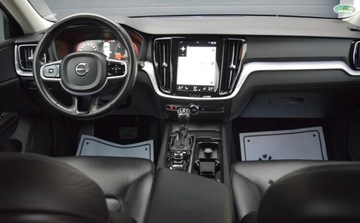 Volvo V60 I Kombi Facelifting 2.0 D3 DRIVE-E 150KM 2018 Volvo V60 2.0 D Automatic Skora Navi Ledy Virtual Kamera 2.0 Diesel 150KM, zdjęcie 36