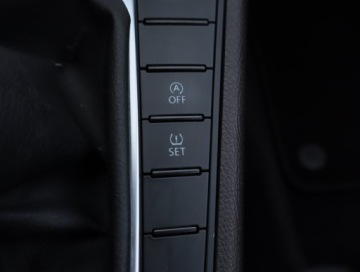 Volkswagen Passat B7 Variant 2.0 TDI CR DPF BlueMotion 140KM 2011 VW Passat 2.0 TDI, Salon Polska, Klima, zdjęcie 17