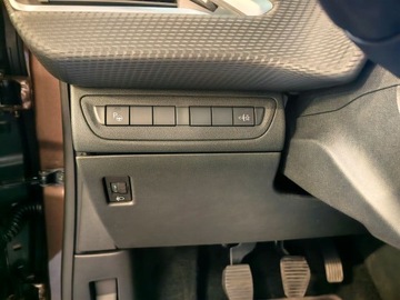 Peugeot 2008 I SUV 1.6 VTi 120KM 2013 Peugeot 2008 I 1.6 benzyna 120KM, Nawi, Asystent parkowania, zdjęcie 16