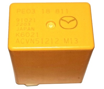 PRZEKAŹNIK ROZRUSZNIKA GŁÓWNY PE03 18 811 MAZDA ORYGINAŁ