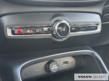 Volvo XC40 Crossover Facelifting 1.5 T2 129KM 2023 Volvo XC 40 T2 Essential | Salon PL | Bezwypadkowy, zdjęcie 17