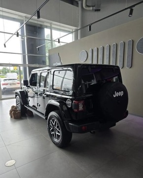 Jeep Wrangler IV 80th Anniversary 2d  Seria 6 2.0 GME Turbo 272KM 2025 Jeep Wrangler Sahara, rok produkcji 2025 2.0 Benzyna 272KM, zdjęcie 1