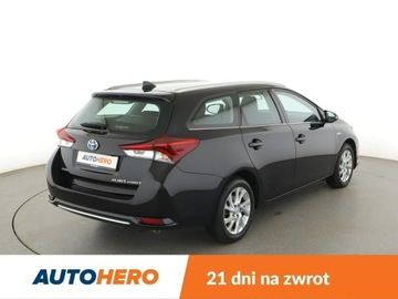 Toyota Auris II Touring Sports Facelifting 1.8 Hybrid 136KM 2017 Toyota Auris hybryda kamera tempomat Bluetooth, zdjęcie 6