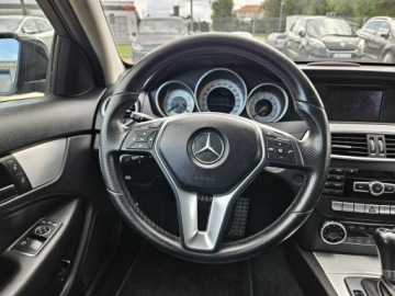 Mercedes Klasa C W204 Limuzyna 1.8 180 CGI BlueEFFICIENCY 156KM 2011 Mercedes C 180 1,8 benzyna 156KM coupe automat, zdjęcie 9